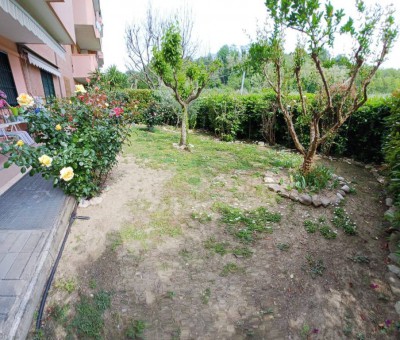 Rimini Vergiano ingresso indipendente e giardino privato